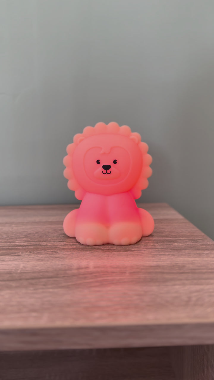 Video of the lion night light Lucas switching between different colors in a jumping color mode.